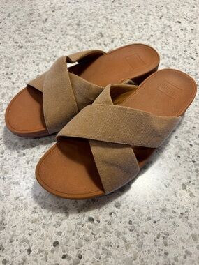 FitFlop LuLu Cross Slide Samdal denim shimmer beige size 9